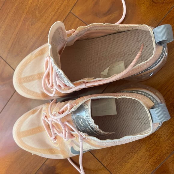 Nike Shoes - Vapormax Sz 8